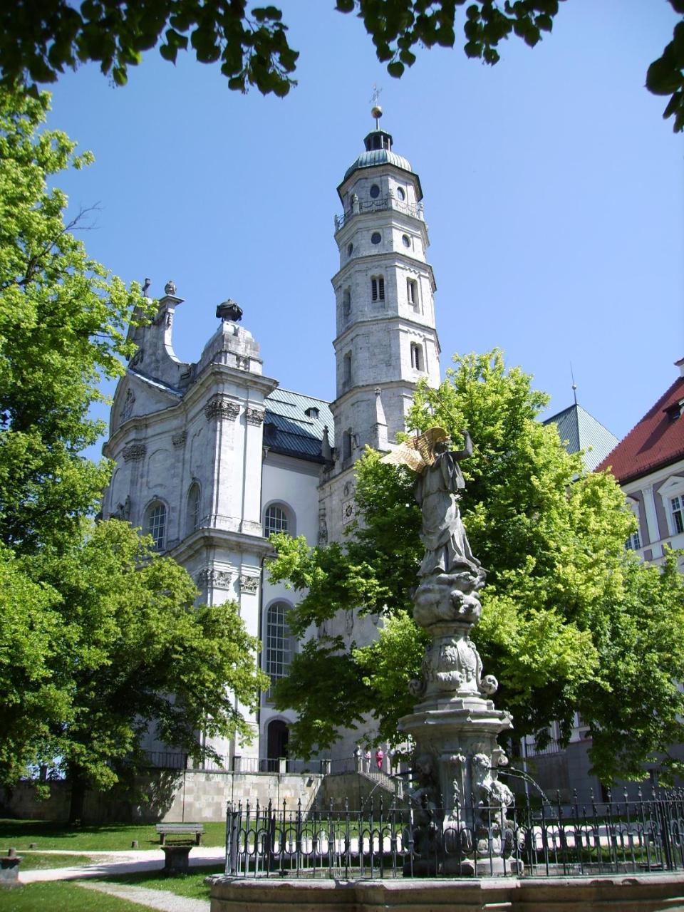 Tagungshaus Im Kloster Neresheim Exterior photo